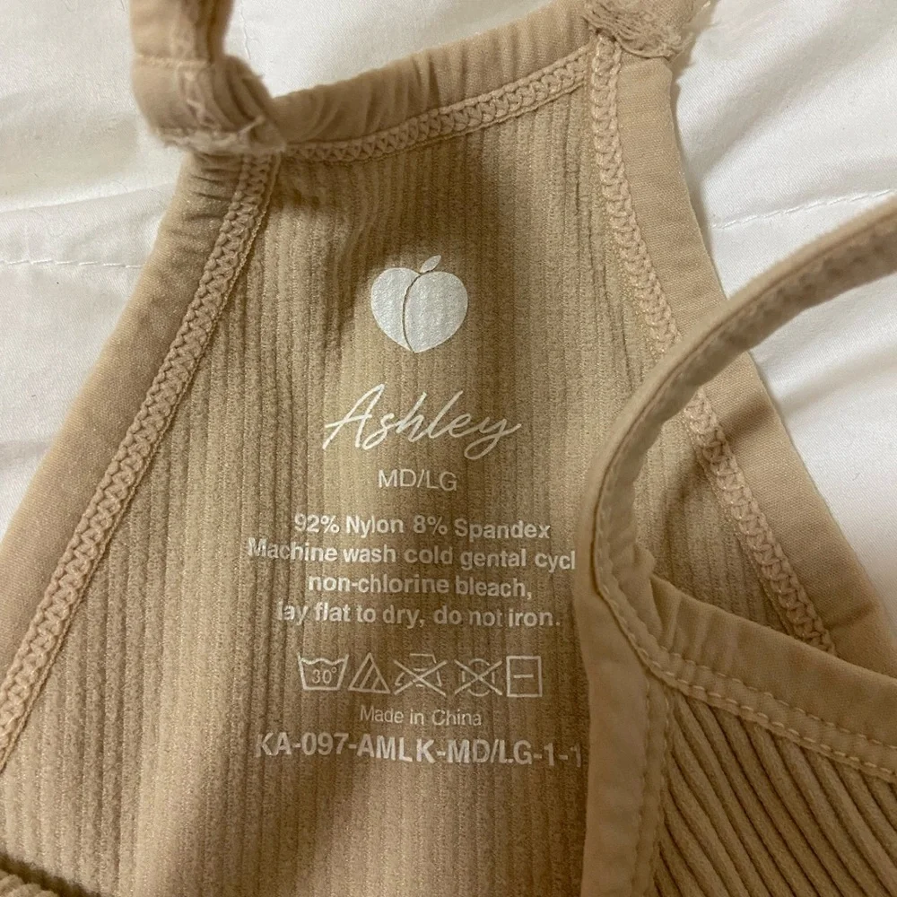 Cream Ribbed Crop Tank - Picture 4 of 4